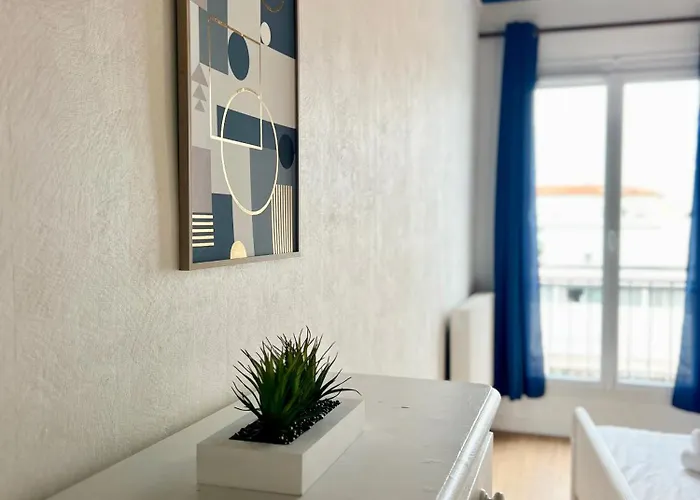 L'ecume, Avec Wifi, En Centre-ville De * 鲁瓦扬